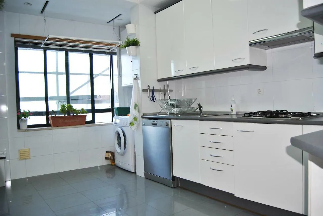 Parque Nacoes Prime Apartments 13 Lisbon 0*,